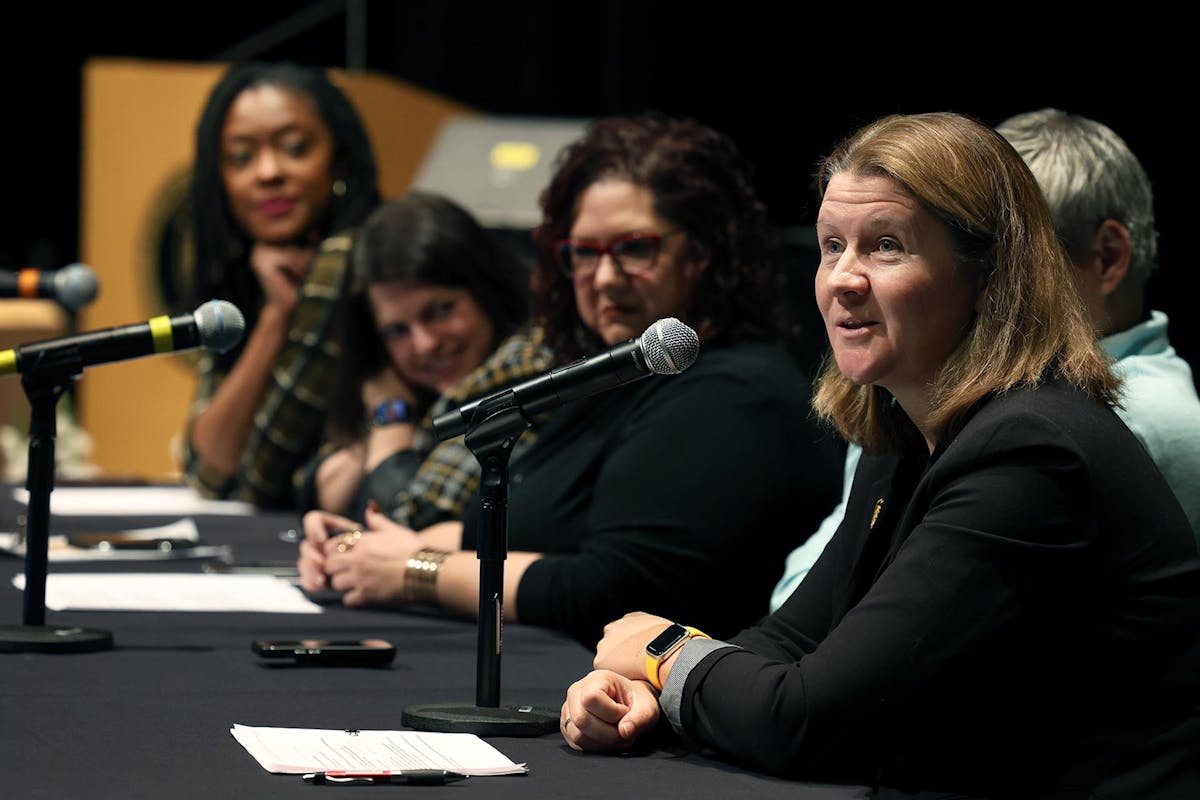 Leslie Irvine, Vice President and Director of Athletics, right, speaks for a crowd of students' families and others during a welcome and informational panel with other cabinet members, including Interim Pres. Dr. Manya Whitaker on Feb. 22 at Cornerstone. Photo by Jamie Cotten / Colorado College