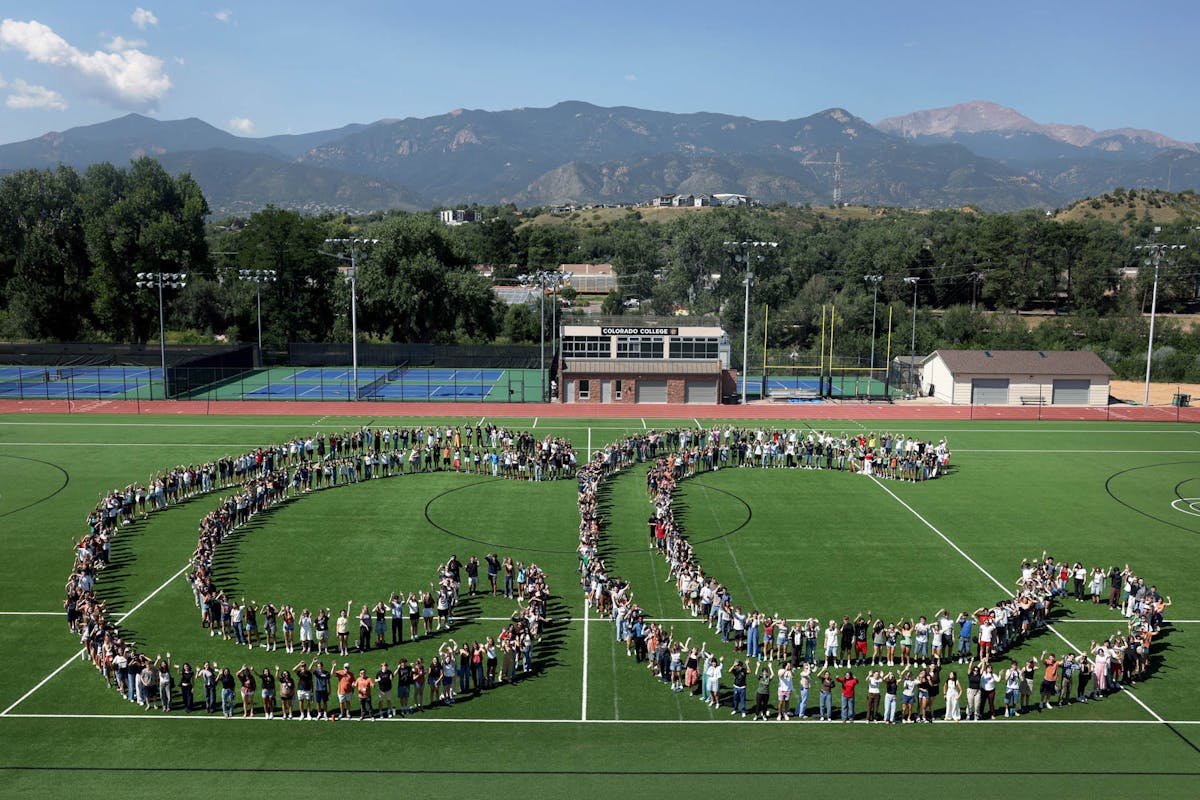 CC Class of 2029, August 20, Washburn Field during New Student Orientation. Photo by Jamie Cotten / Colorado College