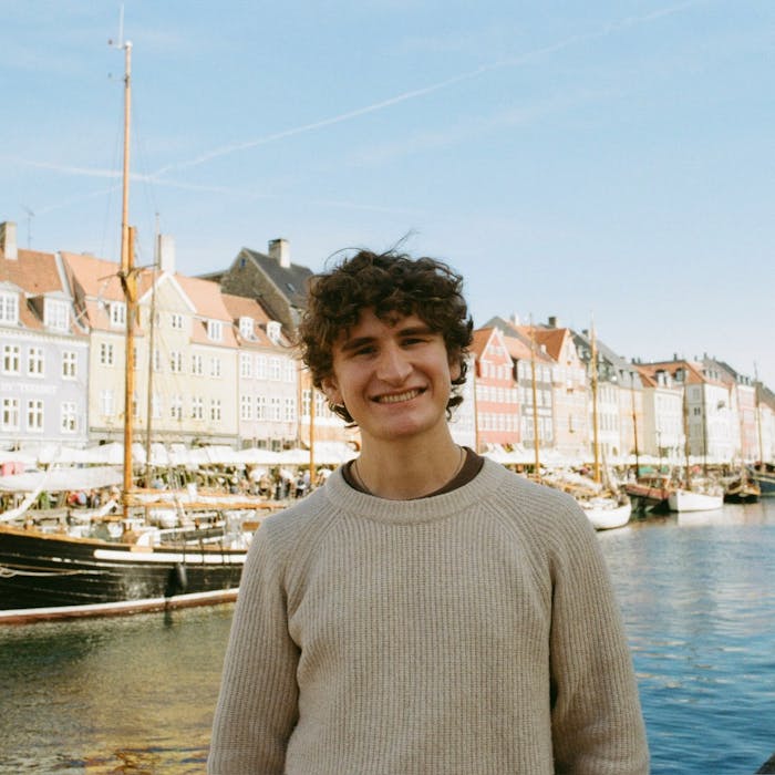 Chris Gruschow ’26 Wins Award for Health Anxiety Research Abroad